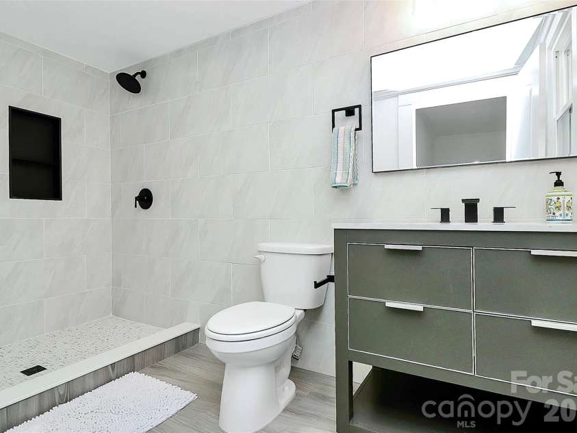 511 Oakwood Avenue, Albemarle, NC 28001.  MLS# CAR4334916, YatesRealty ID 4529. 