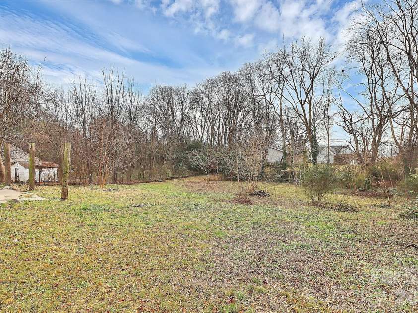 511 Oakwood Avenue, Albemarle, NC 28001.  MLS# CAR4334916, YatesRealty ID 4529. 