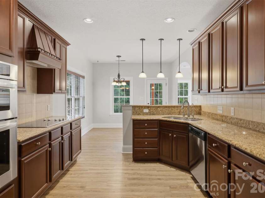 254 Streamside Place, Mooresville, NC 28115.  MLS# CAR4415969, YatesRealty ID 45291. 