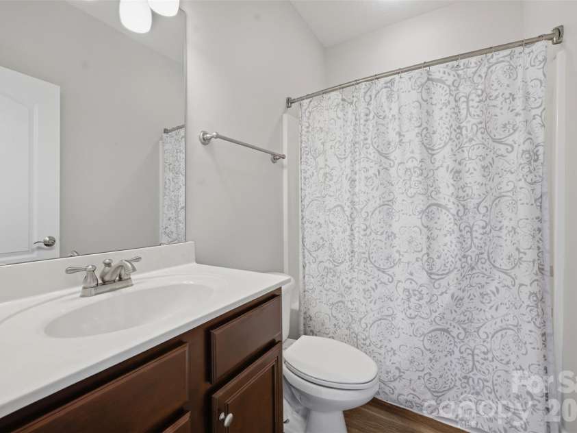 254 Streamside Place, Mooresville, NC 28115.  MLS# CAR4415969, YatesRealty ID 45291. 