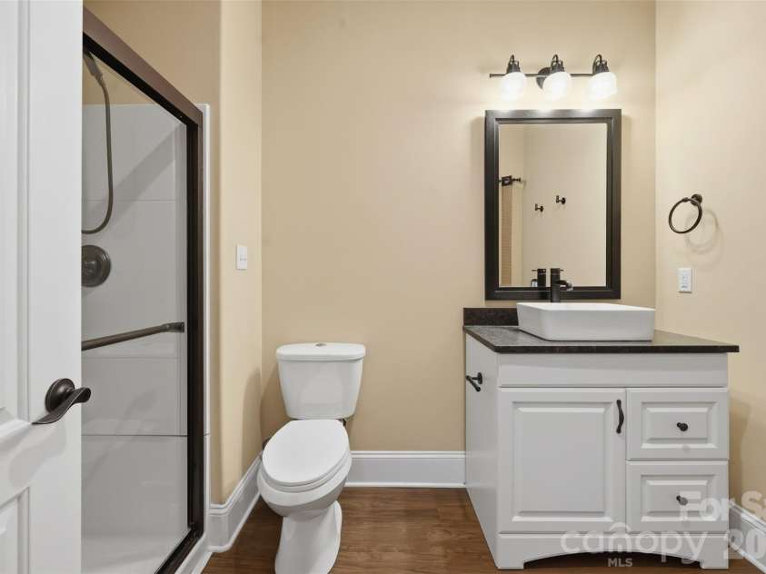 254 Streamside Place, Mooresville, NC 28115.  MLS# CAR4415969, YatesRealty ID 45291. 