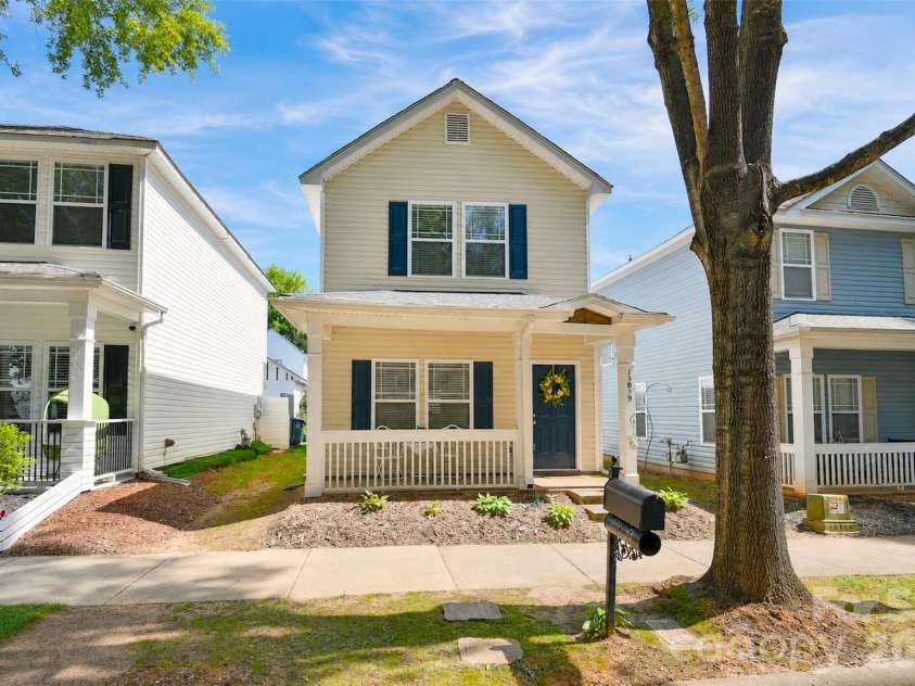 13039 Windy Lea Lane, Huntersville, NC 28078.  MLS# CAR4416176, YatesRealty ID 45294. 