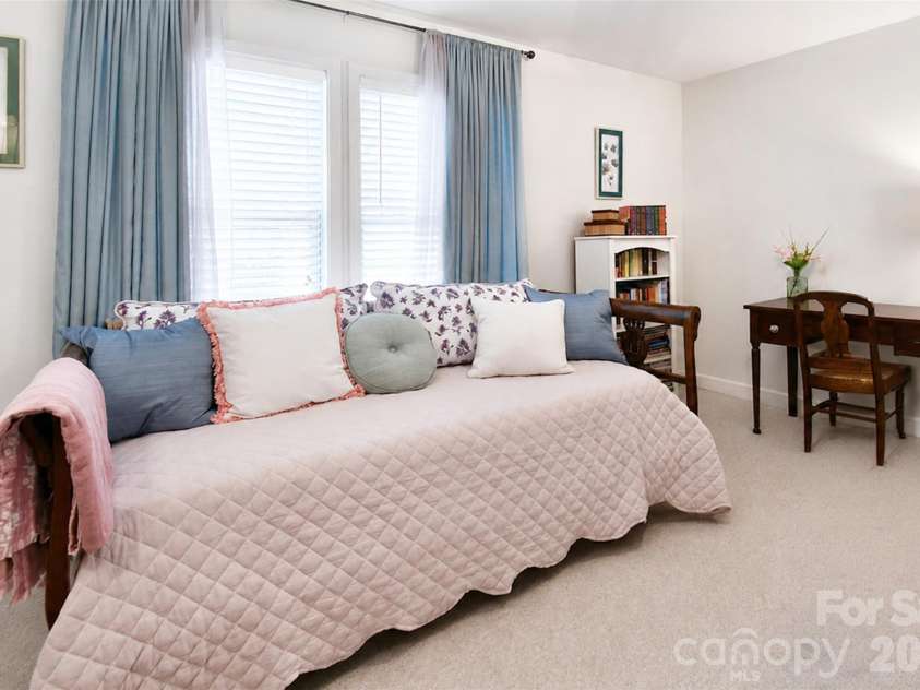 13039 Windy Lea Lane, Huntersville, NC 28078.  MLS# CAR4416176, YatesRealty ID 45294. 