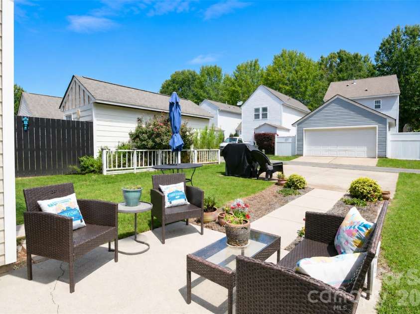13039 Windy Lea Lane, Huntersville, NC 28078.  MLS# CAR4416176, YatesRealty ID 45294. 
