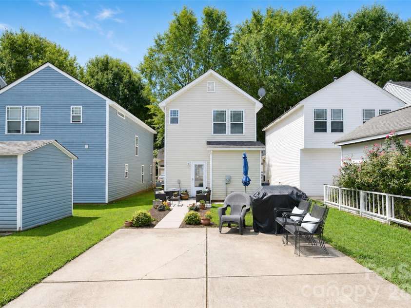 13039 Windy Lea Lane, Huntersville, NC 28078.  MLS# CAR4416176, YatesRealty ID 45294. 