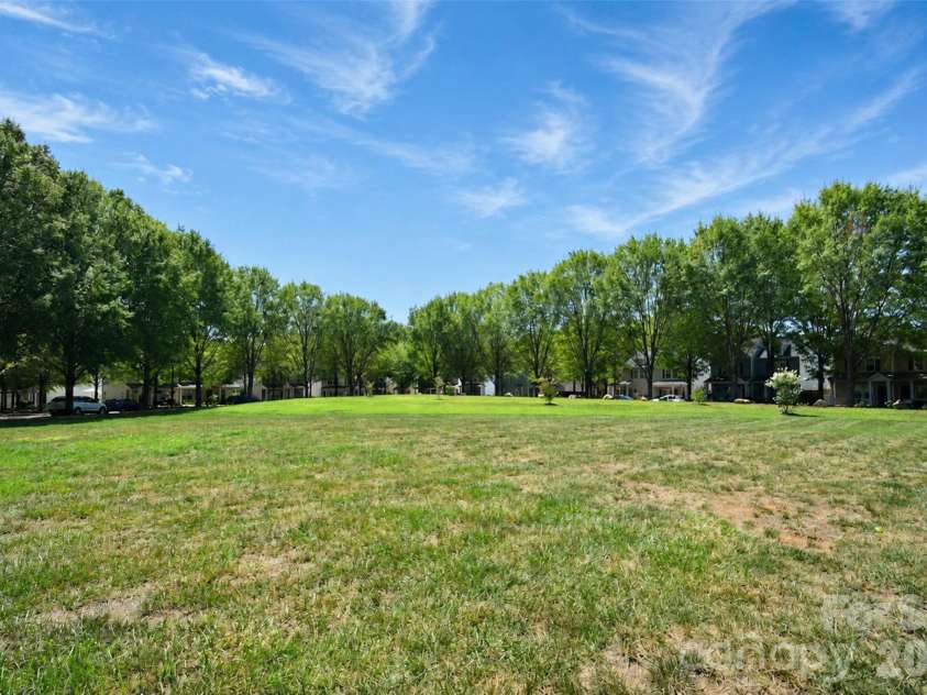 13039 Windy Lea Lane, Huntersville, NC 28078.  MLS# CAR4416176, YatesRealty ID 45294. 