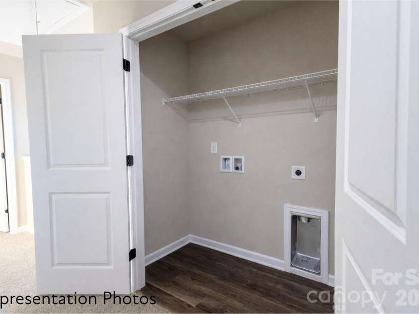 5913 Wallace Avenue, Charlotte, NC 28227.  MLS# CAR4416195, YatesRealty ID 45296. 