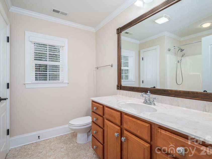 4108 Whim Shaft Drive, Lincolnton, NC 28092.  MLS# CAR4415409, YatesRealty ID 45297. Bath