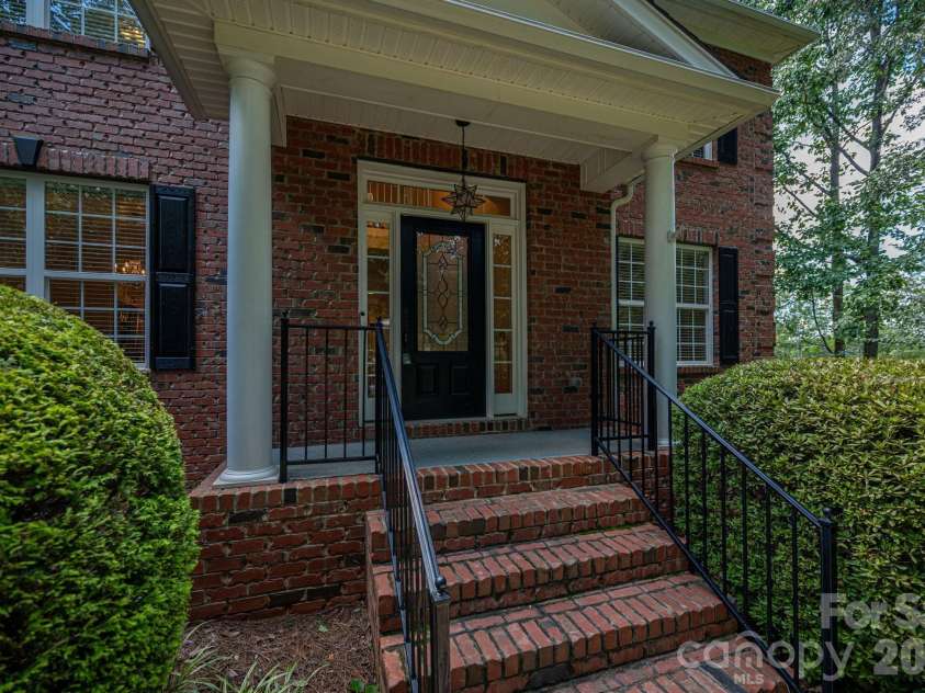 4108 Whim Shaft Drive, Lincolnton, NC 28092.  MLS# CAR4415409, YatesRealty ID 45297. Front Entry