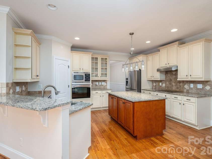 4108 Whim Shaft Drive, Lincolnton, NC 28092.  MLS# CAR4415409, YatesRealty ID 45297. Kitchen