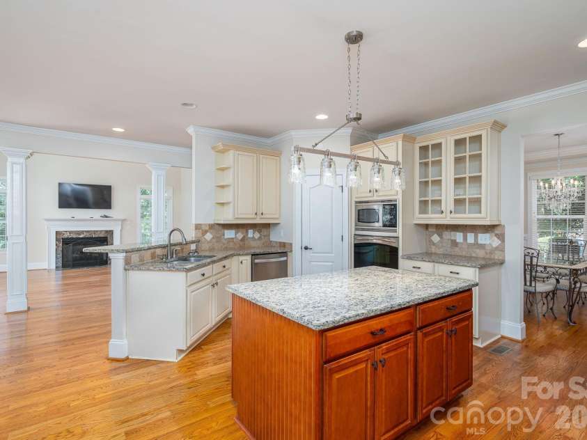 4108 Whim Shaft Drive, Lincolnton, NC 28092.  MLS# CAR4415409, YatesRealty ID 45297. Kitchen