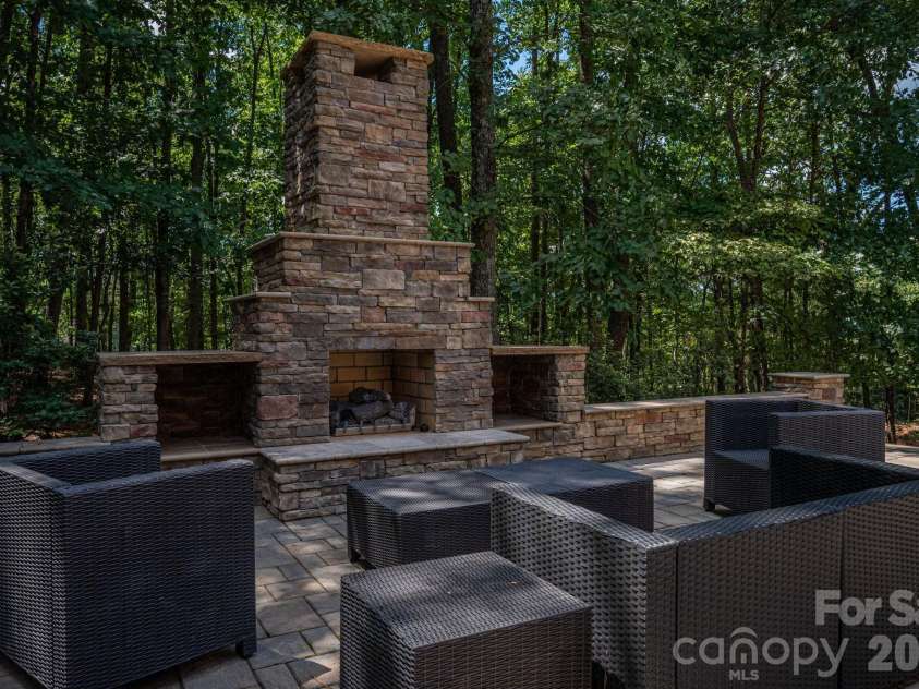 4108 Whim Shaft Drive, Lincolnton, NC 28092.  MLS# CAR4415409, YatesRealty ID 45297. Outdoor Fireplace