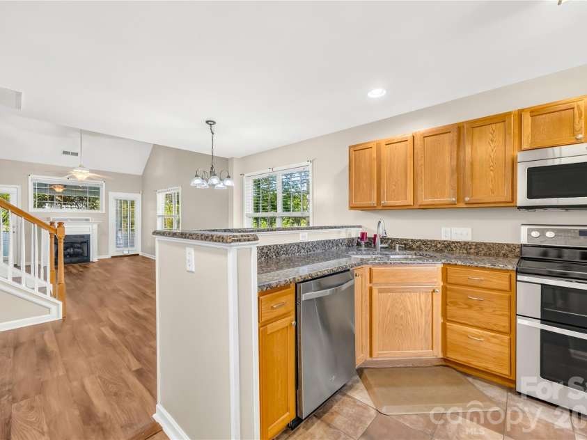 1429 Valann Farm Court, Rock Hill, SC 29732.  MLS# CAR4415646, YatesRealty ID 45298. Open layout kitchen.