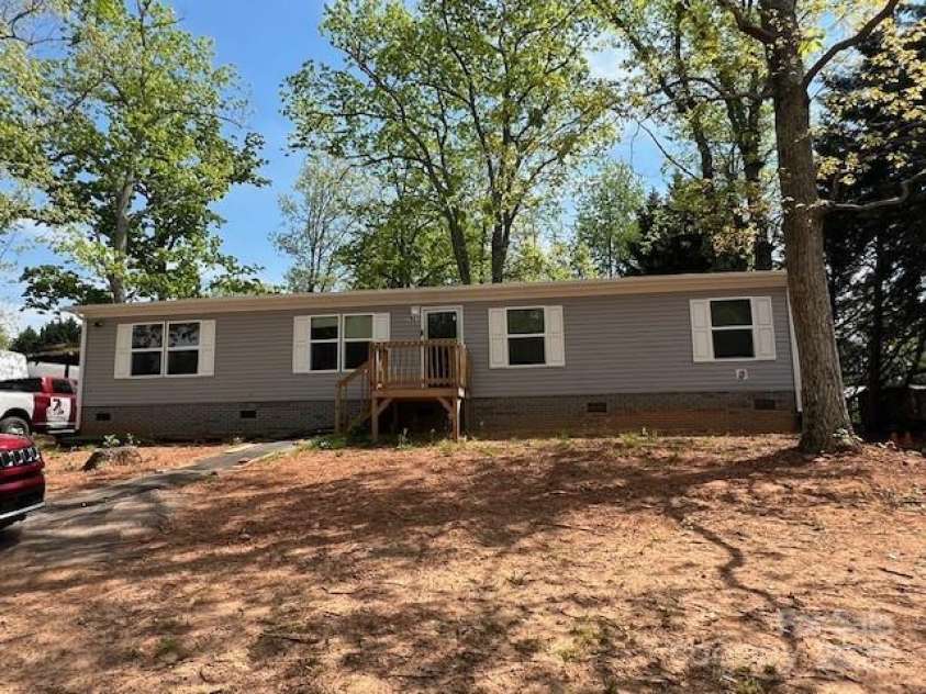3903 Dysartsville Road, Morganton, NC 28655.  MLS# CAR4249165, YatesRealty ID 453. 