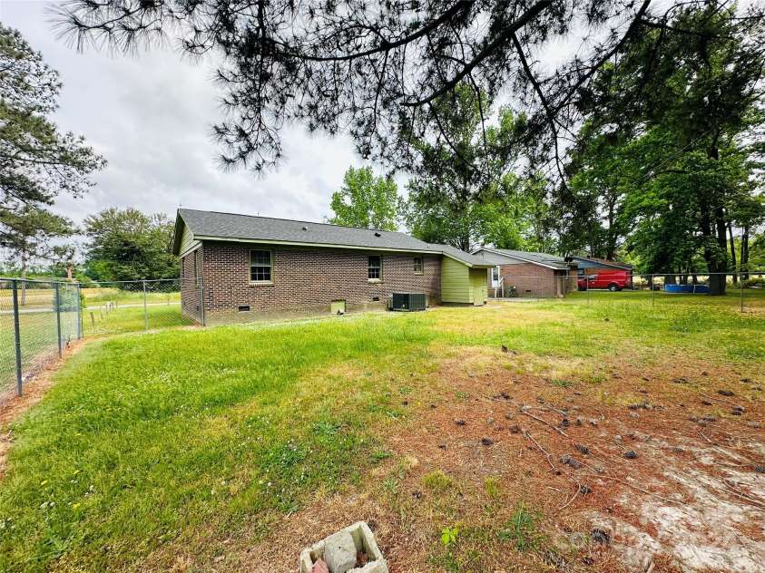 612 Dr Martin Luther King Jr Avenue, Enfield, NC 27823.  MLS# CAR4145152, YatesRealty ID 453. Backyard