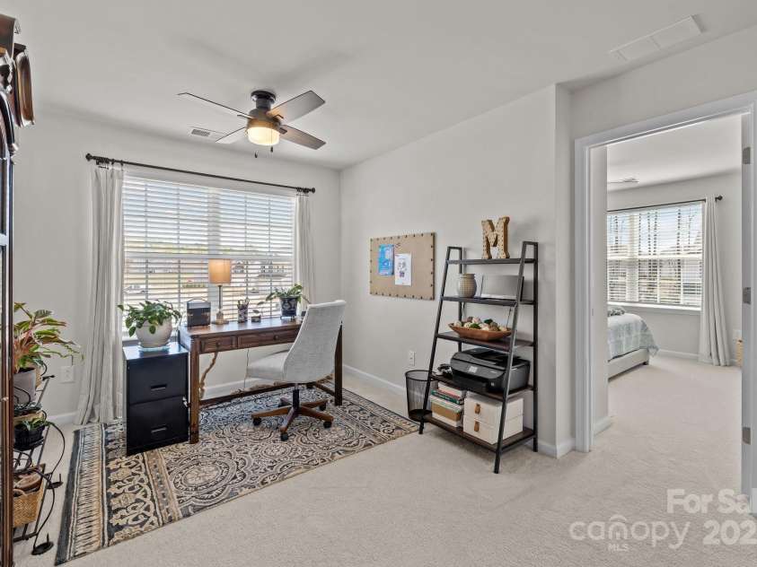 15122 Lake Ridge Road, Charlotte, NC 28278.  MLS# CAR4242300, YatesRealty ID 4530. 