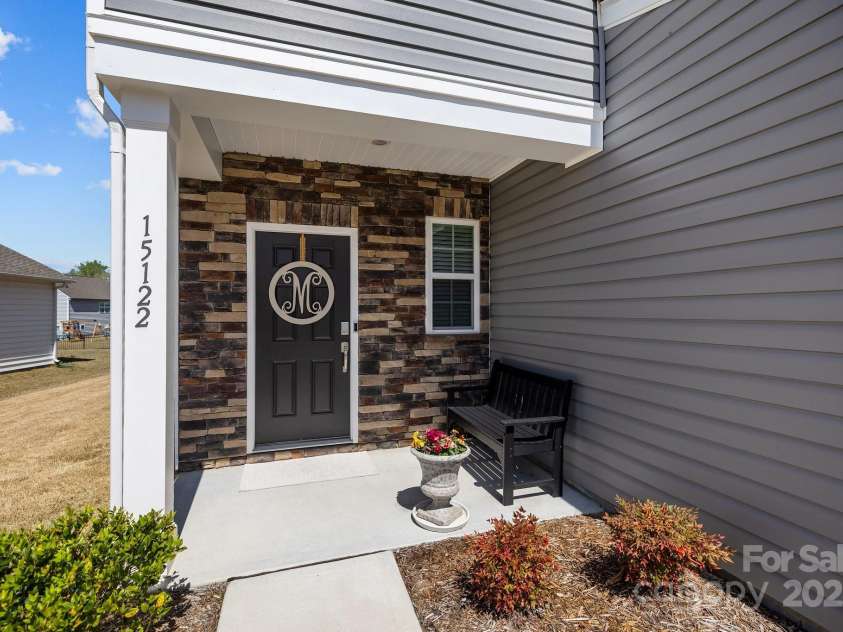 15122 Lake Ridge Road, Charlotte, NC 28278.  MLS# CAR4242300, YatesRealty ID 4530. 