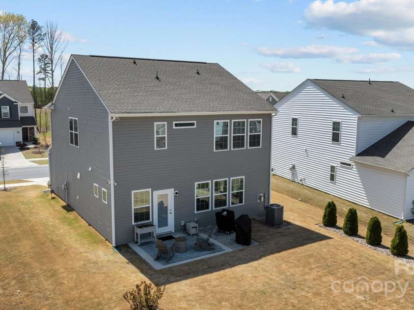 15122 Lake Ridge Road, Charlotte, NC 28278.  MLS# CAR4242300, YatesRealty ID 4530. 