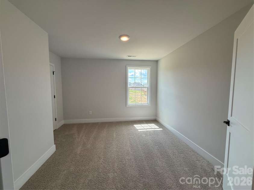 158 Kerr Walk Drive, Statesville, NC 28677.  MLS# CAR4415227, YatesRealty ID 45300. Flex Space 2