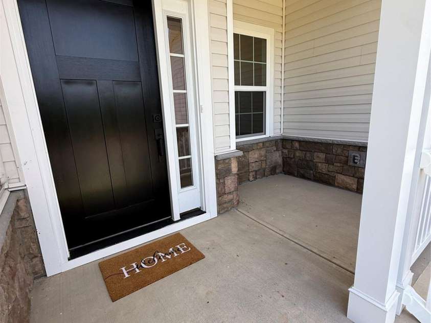 158 Kerr Walk Drive, Statesville, NC 28677.  MLS# CAR4415227, YatesRealty ID 45300. Front Porch