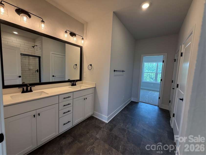 158 Kerr Walk Drive, Statesville, NC 28677.  MLS# CAR4415227, YatesRealty ID 45300. Primary bathroom