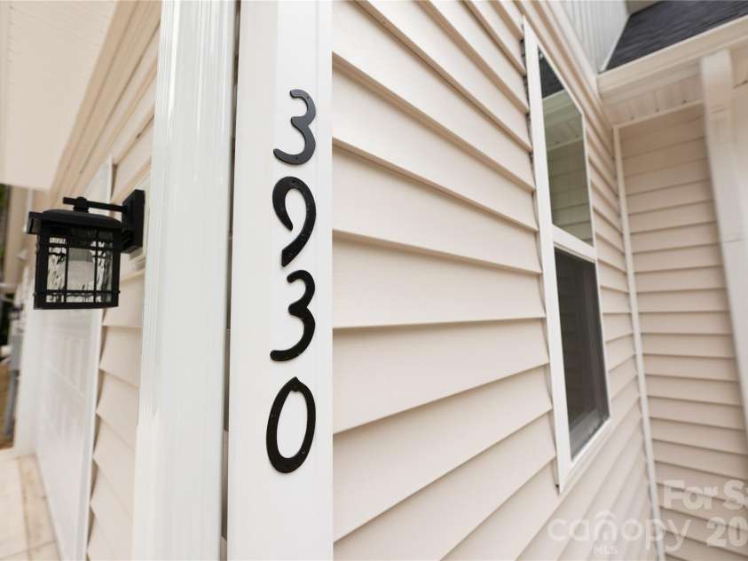 3930 Sunset Valley Drive, Concord, NC 28025.  MLS# CAR4414946, YatesRealty ID 45301. 
