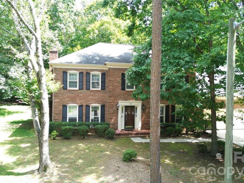 4002 Trehurst Court, Charlotte, NC 28269.  MLS# CAR4414911, YatesRealty ID 45305. 
