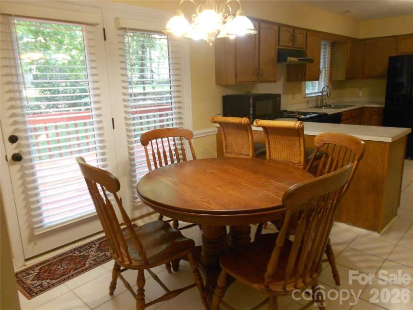 4002 Trehurst Court, Charlotte, NC 28269.  MLS# CAR4414911, YatesRealty ID 45305. 