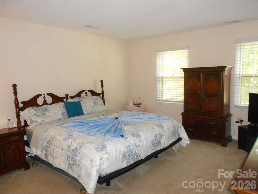 4002 Trehurst Court, Charlotte, NC 28269.  MLS# CAR4414911, YatesRealty ID 45305. 