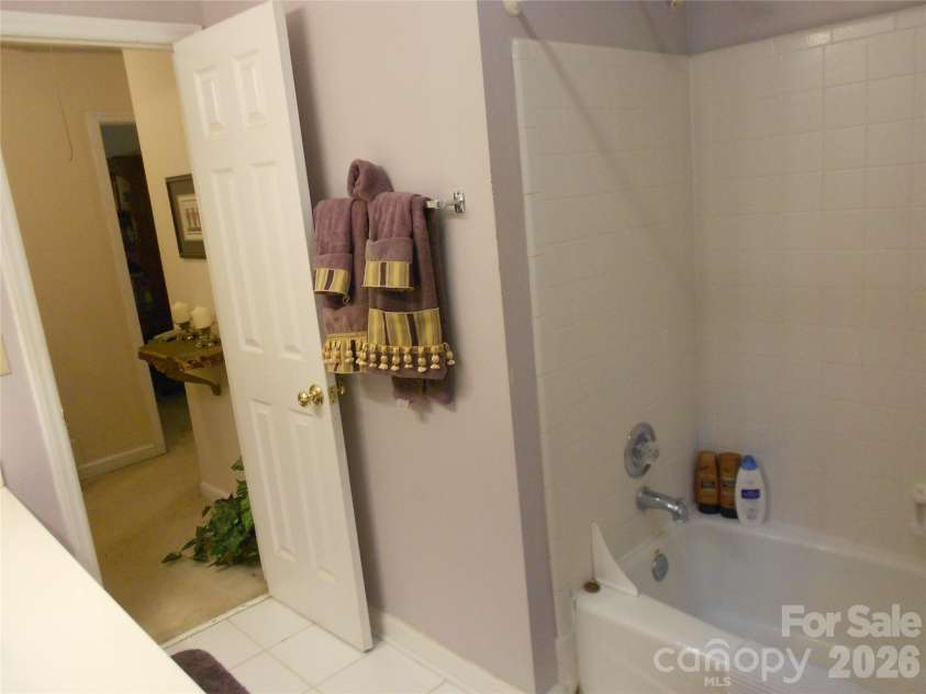4002 Trehurst Court, Charlotte, NC 28269.  MLS# CAR4414911, YatesRealty ID 45305. 