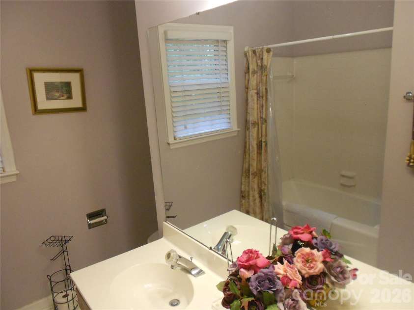 4002 Trehurst Court, Charlotte, NC 28269.  MLS# CAR4414911, YatesRealty ID 45305. 