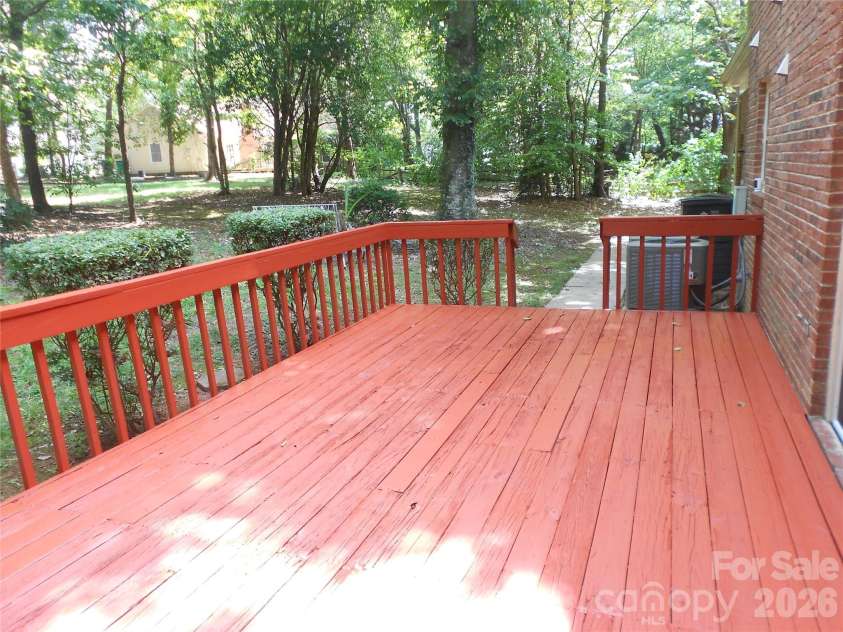 4002 Trehurst Court, Charlotte, NC 28269.  MLS# CAR4414911, YatesRealty ID 45305. 
