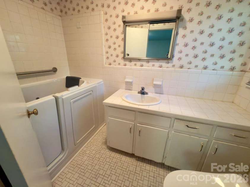 231 Lambert Road, Biscoe, NC 27209.  MLS# CAR4415698, YatesRealty ID 45306. 