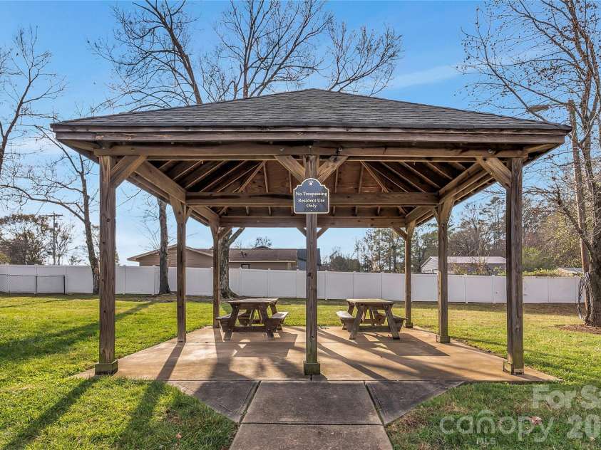 108 Lassiter Court, Mount Holly, NC 28120.  MLS# CAR4356417, YatesRealty ID 4531. 