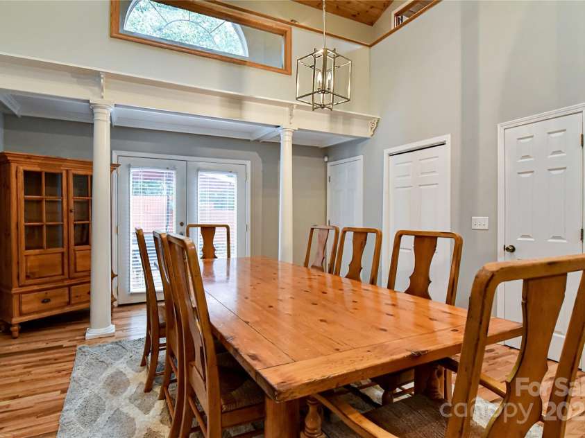 210 Craggy Street, Black Mountain, NC 28711.  MLS# CAR4238404, YatesRealty ID 4531. 