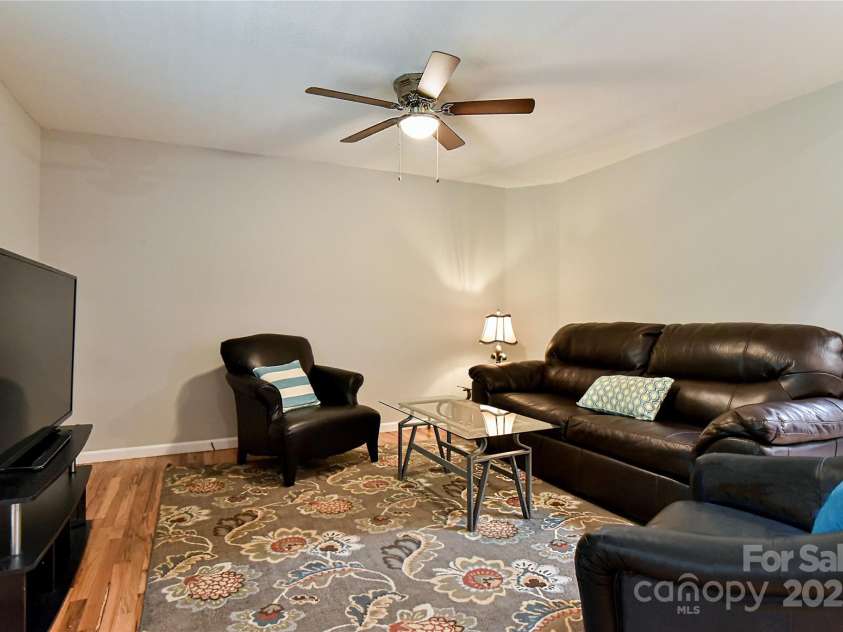 210 Craggy Street, Black Mountain, NC 28711.  MLS# CAR4238404, YatesRealty ID 4531. 