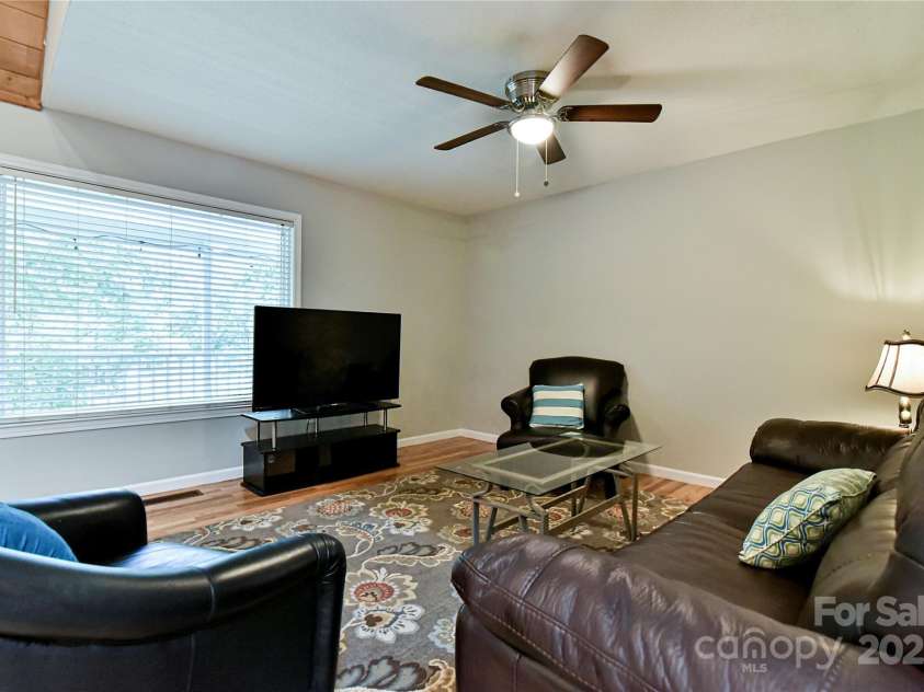 210 Craggy Street, Black Mountain, NC 28711.  MLS# CAR4238404, YatesRealty ID 4531. 