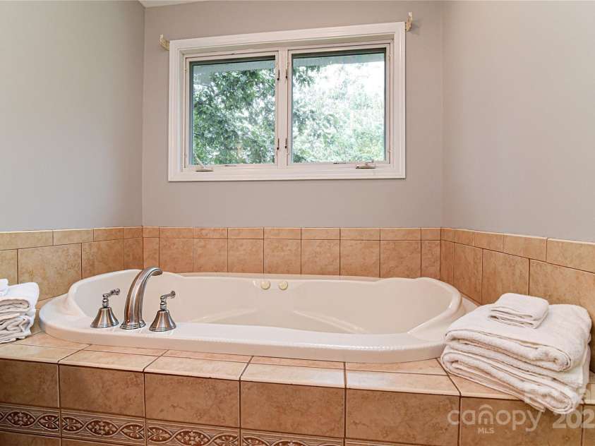 210 Craggy Street, Black Mountain, NC 28711.  MLS# CAR4238404, YatesRealty ID 4531. 