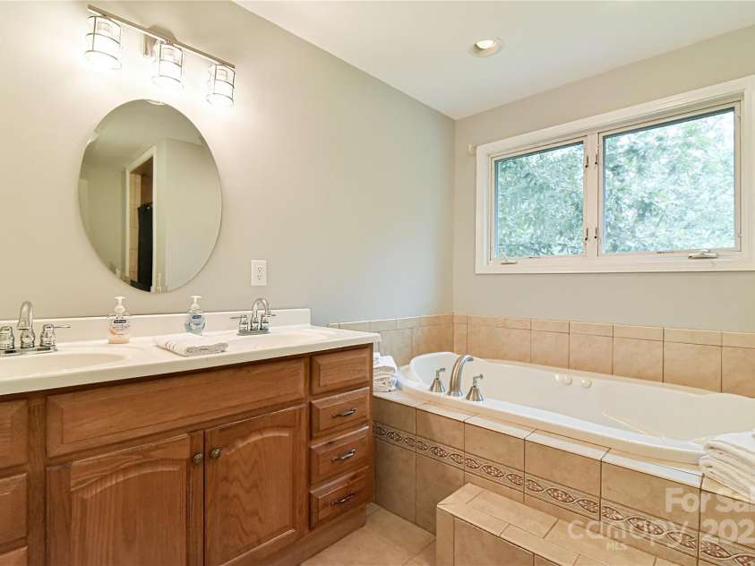 210 Craggy Street, Black Mountain, NC 28711.  MLS# CAR4238404, YatesRealty ID 4531. 