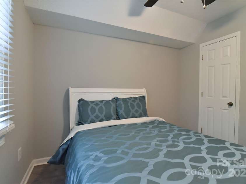 210 Craggy Street, Black Mountain, NC 28711.  MLS# CAR4238404, YatesRealty ID 4531. 