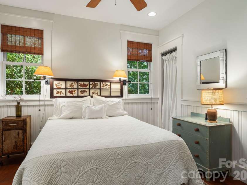 21 Corkscrew Way, Sylva, NC 28779.  MLS# CAR4415354, YatesRealty ID 45312. 