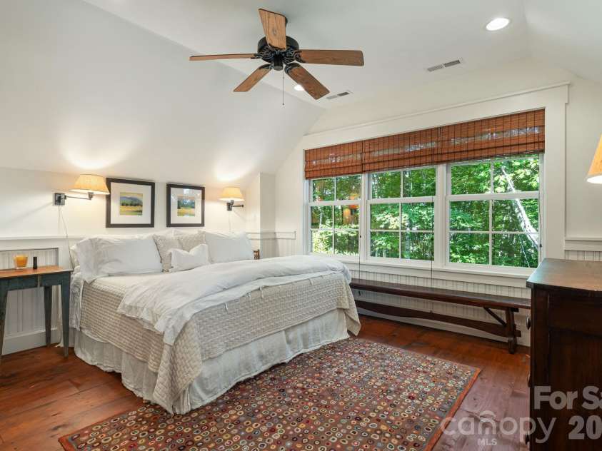 21 Corkscrew Way, Sylva, NC 28779.  MLS# CAR4415354, YatesRealty ID 45312. 