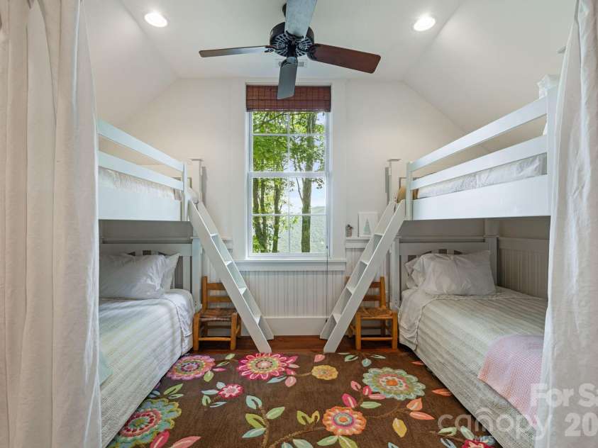 21 Corkscrew Way, Sylva, NC 28779.  MLS# CAR4415354, YatesRealty ID 45312. 