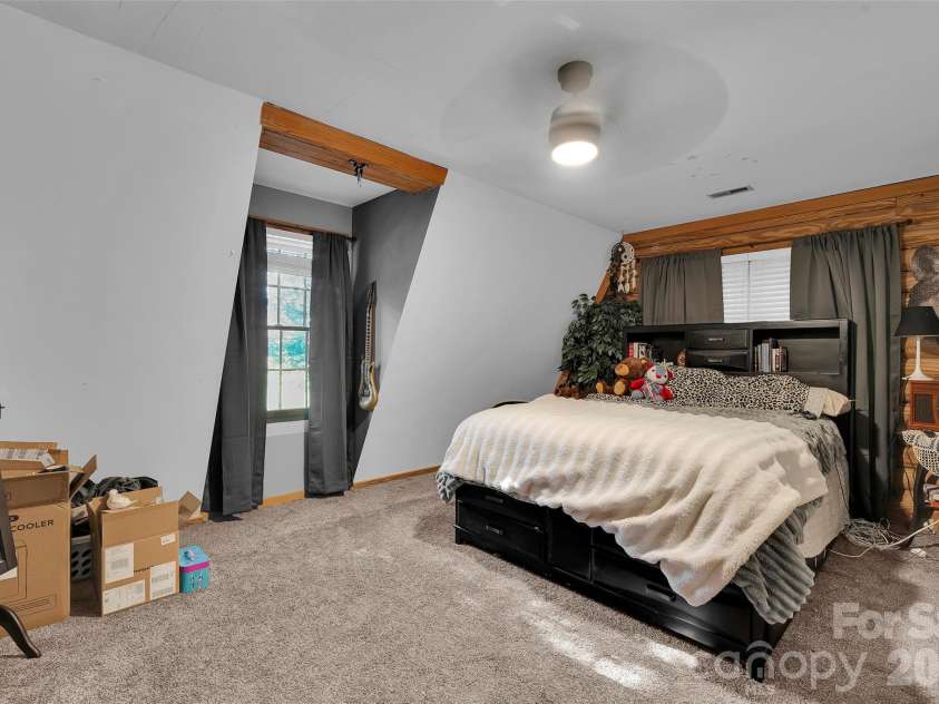 2440 Mount Lebanon Road, Campobello, SC 29322.  MLS# CAR4416231, YatesRealty ID 45313. Bedroom