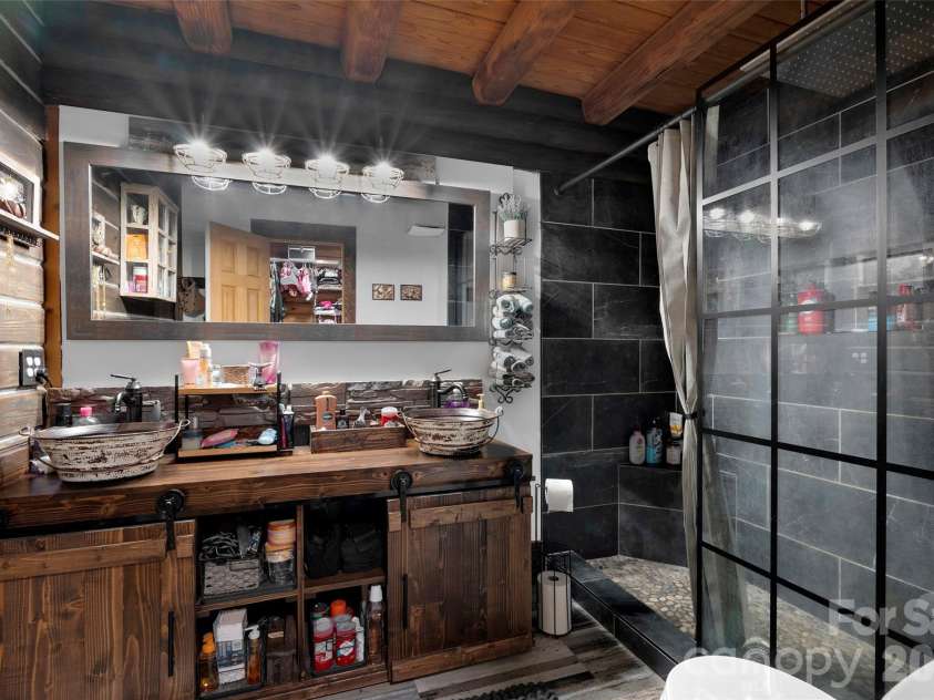 2440 Mount Lebanon Road, Campobello, SC 29322.  MLS# CAR4416231, YatesRealty ID 45313. Primary Bathroom