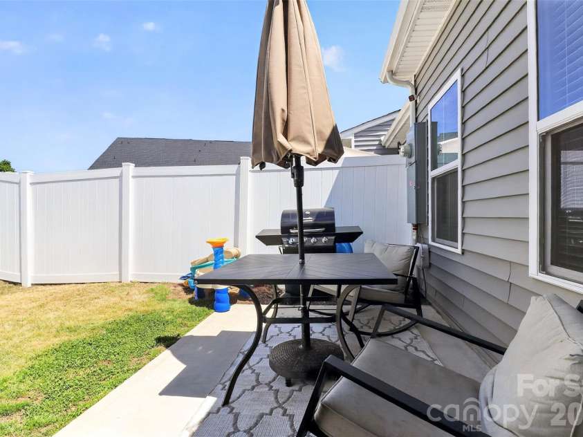 1324 Kristy Lynn Drive, Monroe, NC 28110.  MLS# CAR4416100, YatesRealty ID 45314. 