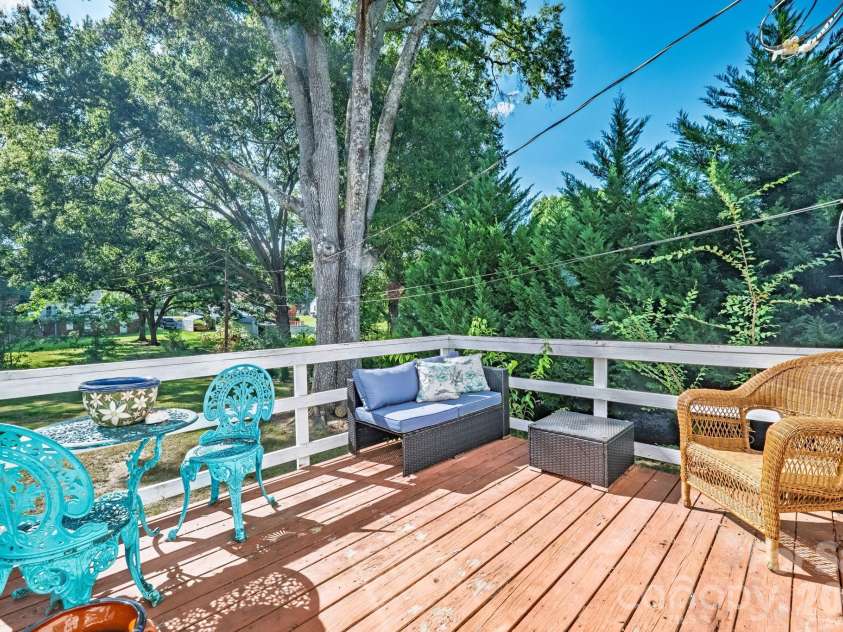 627 6th Street, Albemarle, NC 28001.  MLS# CAR4415919, YatesRealty ID 45315. 