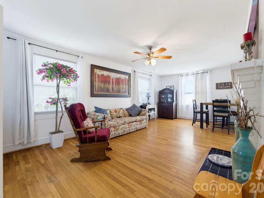 627 6th Street, Albemarle, NC 28001.  MLS# CAR4415919, YatesRealty ID 45315. 