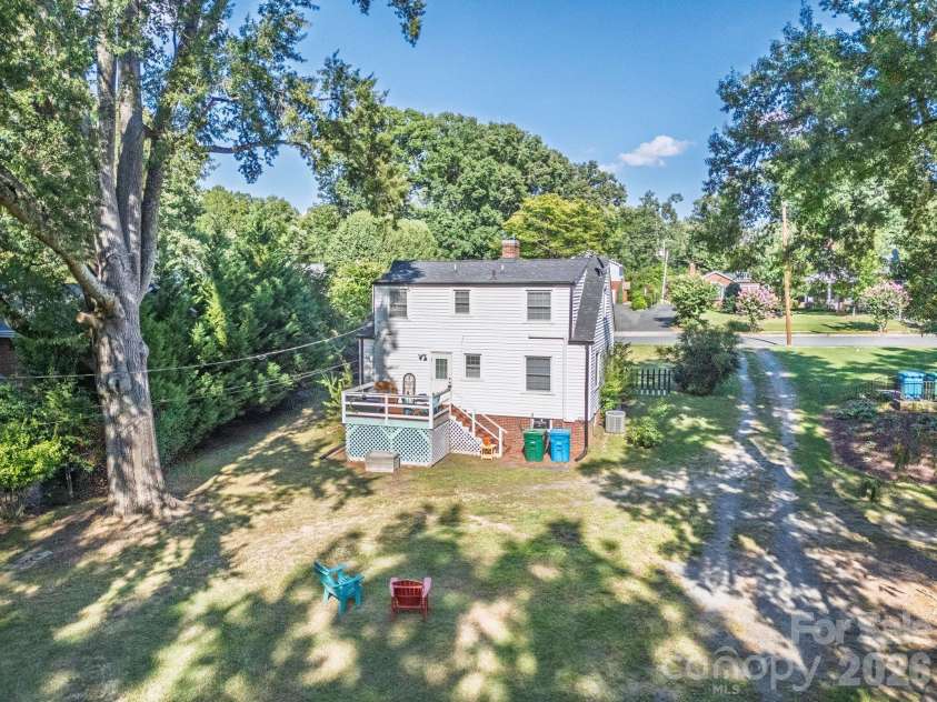 627 6th Street, Albemarle, NC 28001.  MLS# CAR4415919, YatesRealty ID 45315. 