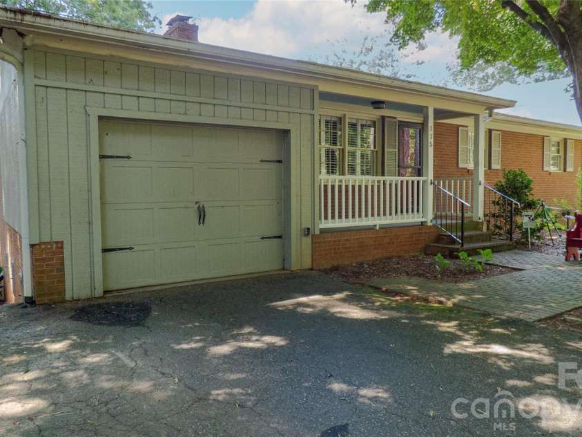 115 Rainbow Lane, Mooresville, NC 28117.  MLS# CAR4413654, YatesRealty ID 45316. 